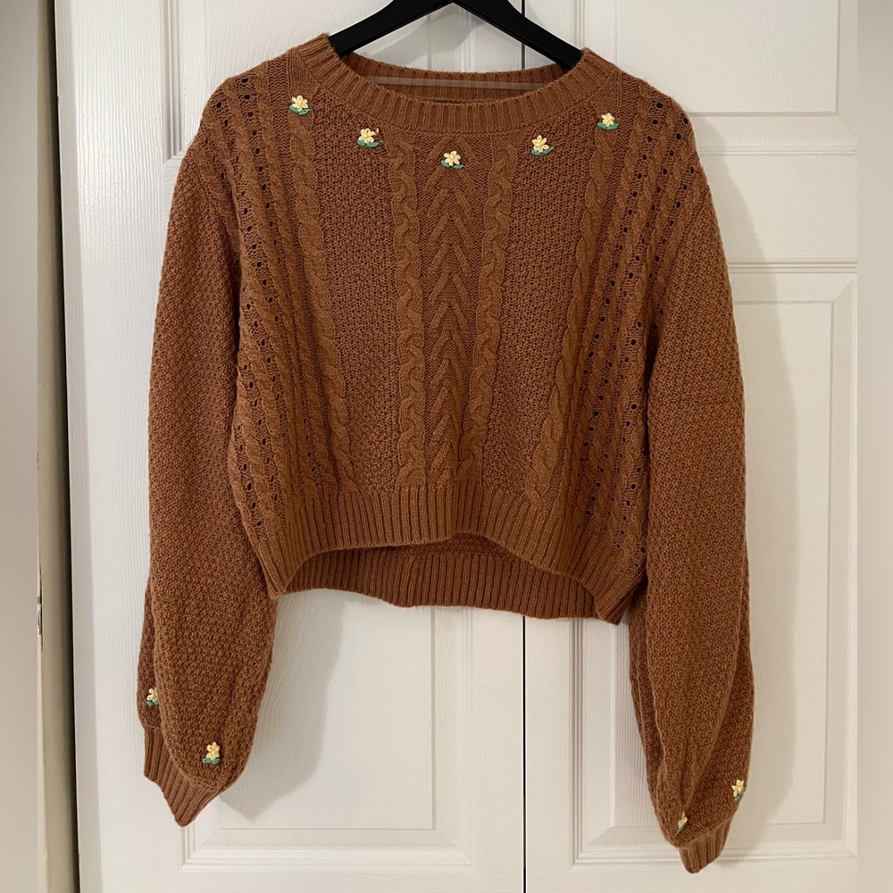 Wild Fable Cropped Floral Sweater
